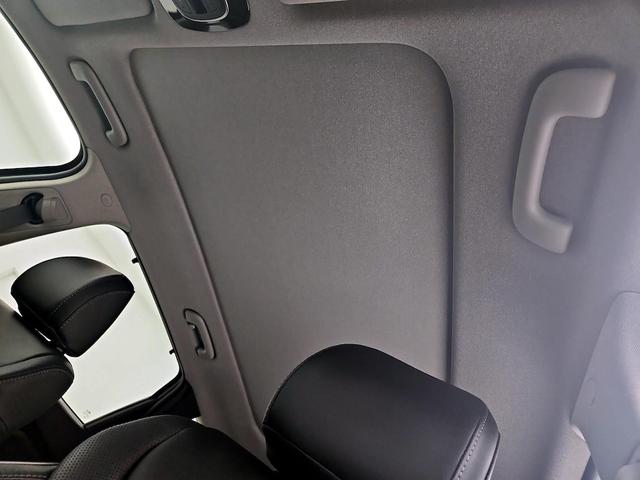 Photo of 2023 Gray Hyundai SANTA FE