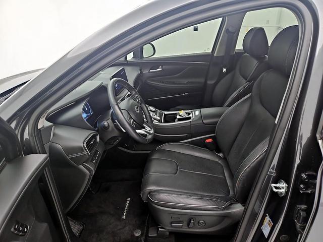 Photo of 2023 Gray Hyundai SANTA FE