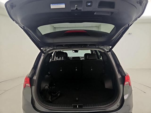 Photo of 2023 Gray Hyundai SANTA FE
