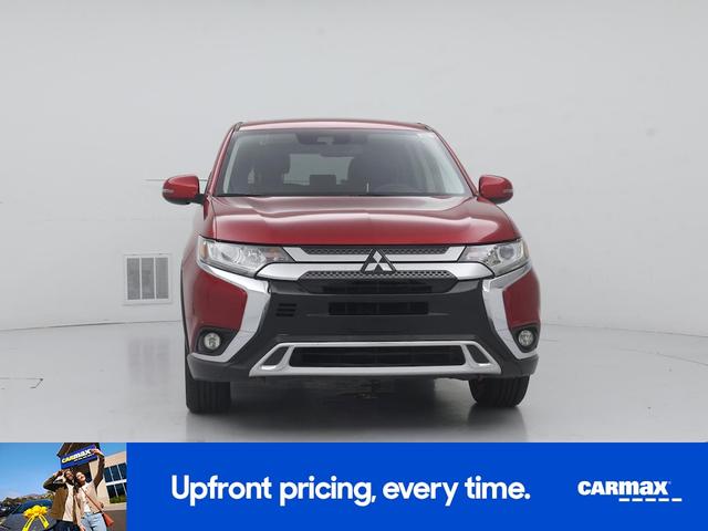 Photo of 2020 Red Mitsubishi Outlander