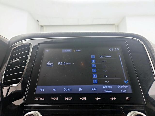 Photo of 2020 Red Mitsubishi Outlander