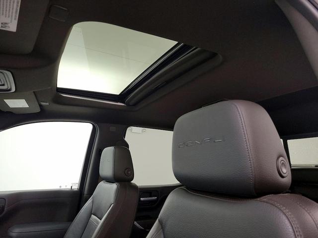 Photo of 2021 Black GMC Sierra 1500