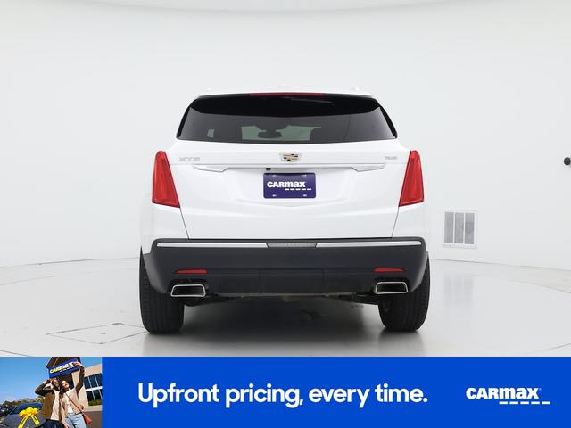 Photo of 2018 White Cadillac XT5