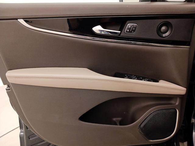 Photo of 2021 Blue Lincoln Nautilus