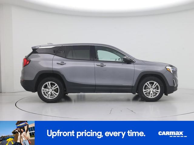 Photo of 2018 Gray GMC Terrain