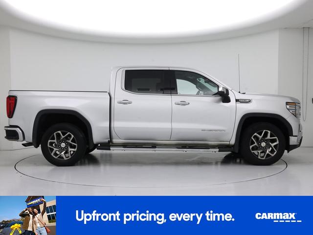 Photo of 2022 Silver GMC Sierra 1500