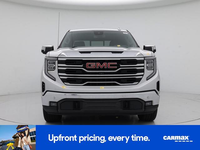 Photo of 2022 Silver GMC Sierra 1500