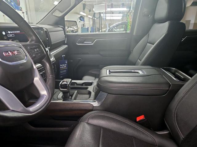 Photo of 2022 Silver GMC Sierra 1500