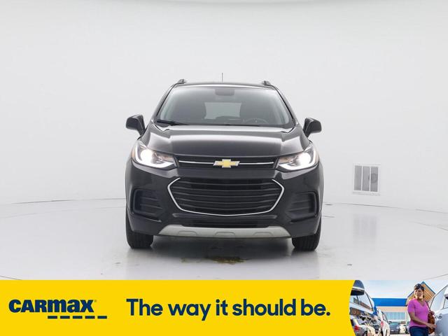 Photo of 2022 Black Chevrolet Trax