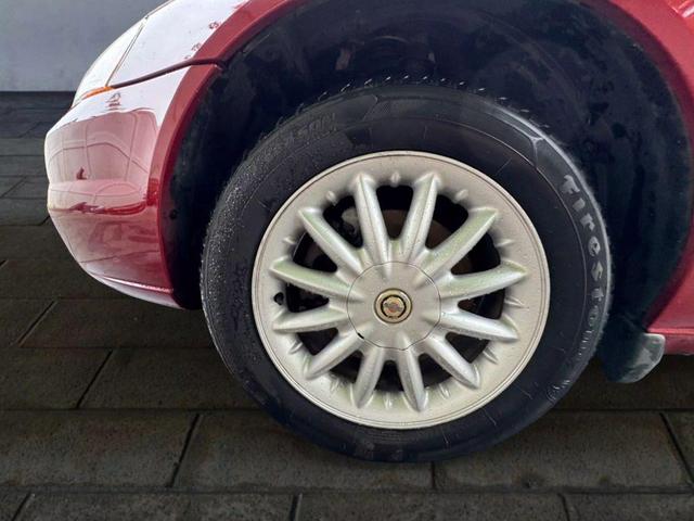 Photo of 2002 Red Chrysler Sebring