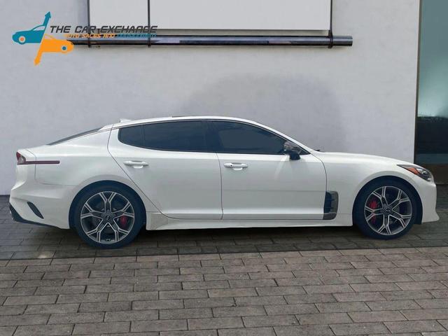 Photo of 2020 Snow White Pearl Kia Stinger