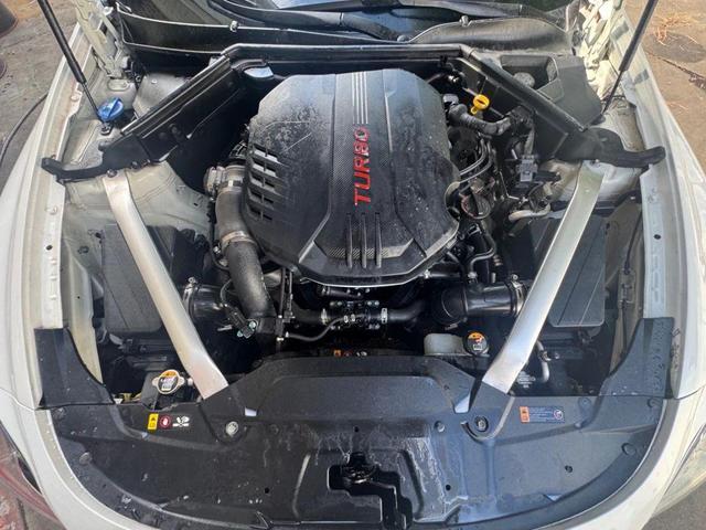 Photo of 2020 Snow White Pearl Kia Stinger