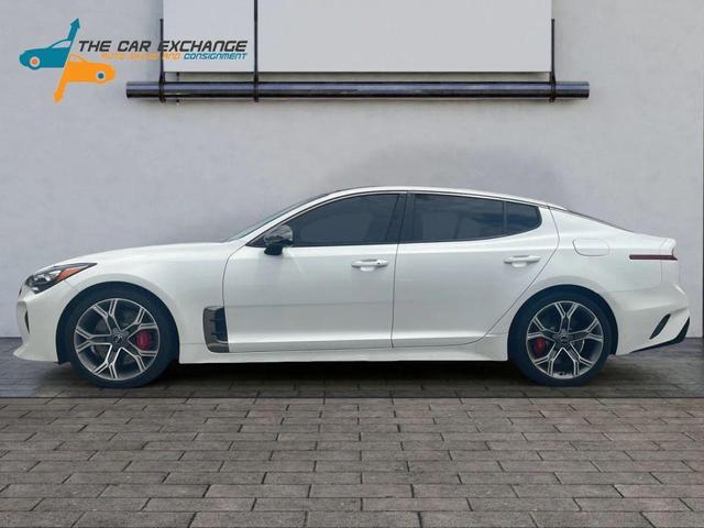 Photo of 2020 Snow White Pearl Kia Stinger