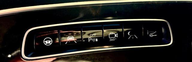 Photo of 2015 Black Mercedes-Benz S-Class