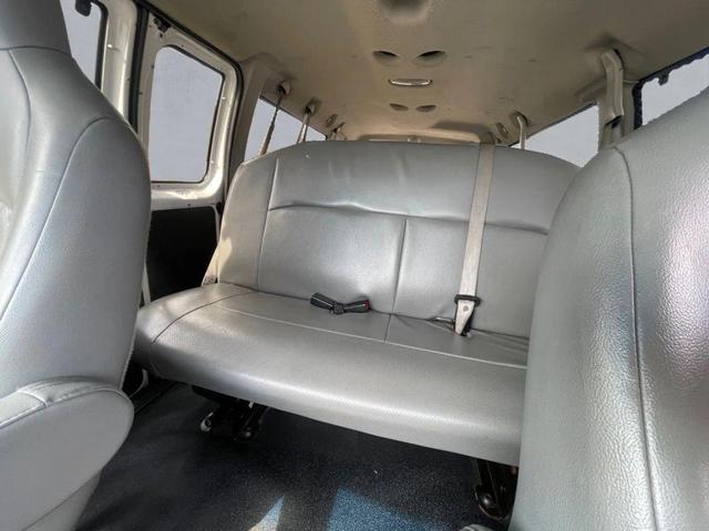 Photo of 2012 Oxford White Ford E350 Super Duty