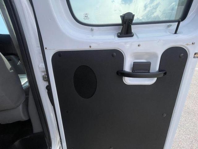 Photo of 2012 Oxford White Ford E350 Super Duty