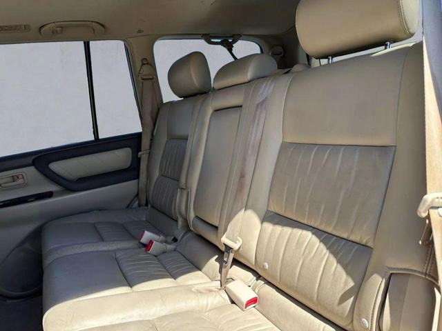 Photo of 2006 Black Toyota Land Cruiser