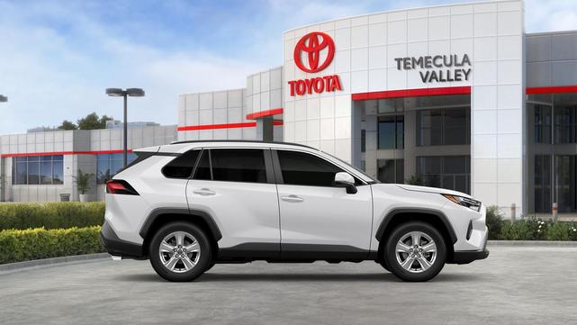 Photo of 2025 Ice Cap Toyota RAV4
