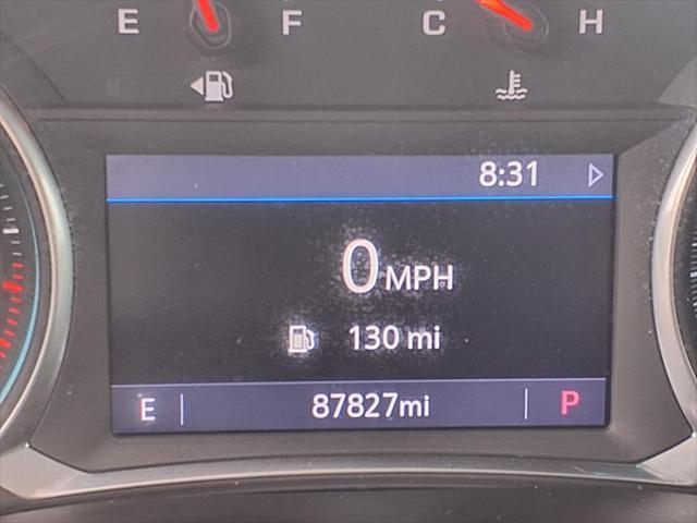 Photo of 2022 Red Chevrolet Traverse