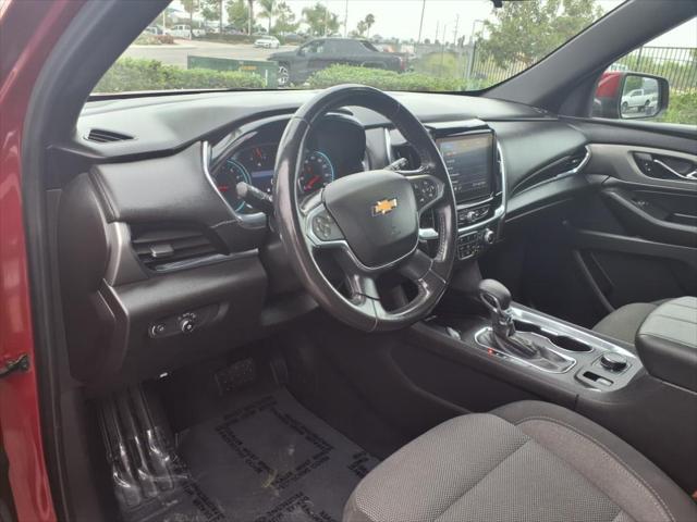 Photo of 2022 Red Chevrolet Traverse