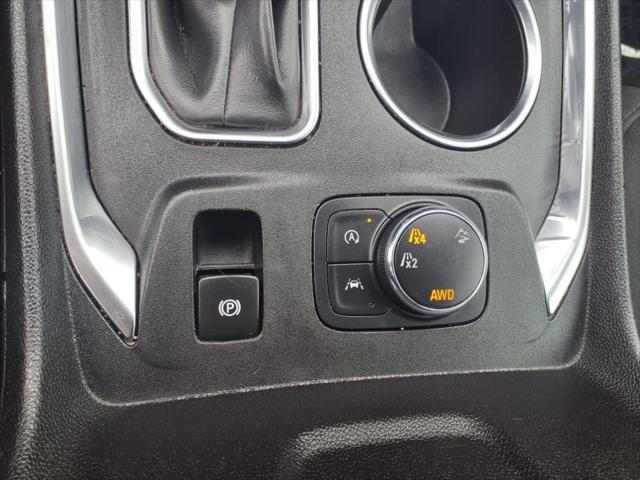 Photo of 2022 Red Chevrolet Traverse