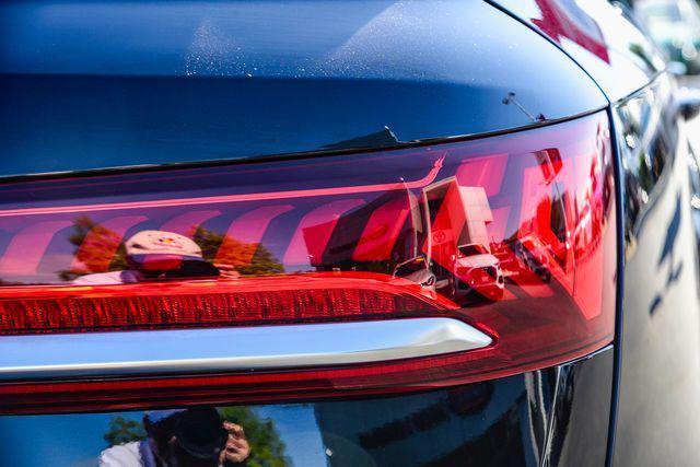 Photo of 2021 Black Audi Q7