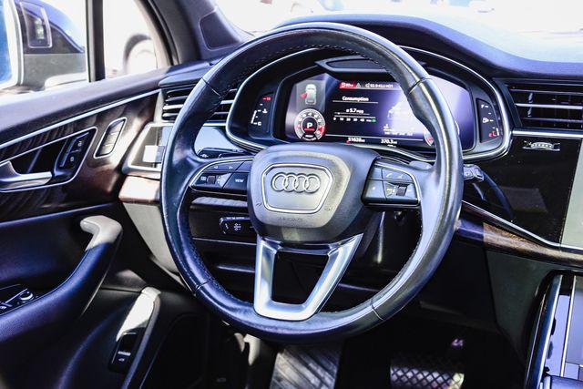 Photo of 2021 Black Audi Q7
