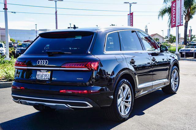 Photo of 2021 Black Audi Q7
