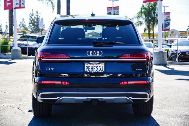 Photo of 2021 Black Audi Q7