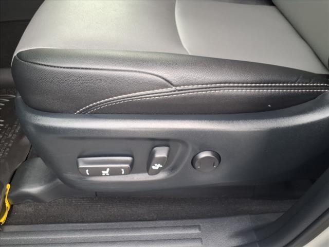 Photo of 2022 Classic Silver Metallic Toyota 4Runner