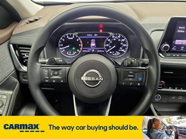 Photo of 2023 Gray Nissan Rogue