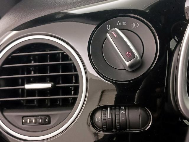 Photo of 2016 Black Volkswagen Beetle