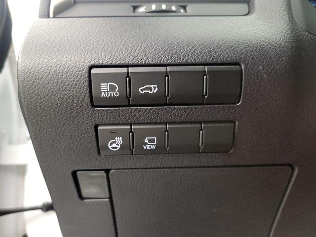 Photo of 2022 White Lexus RX 350