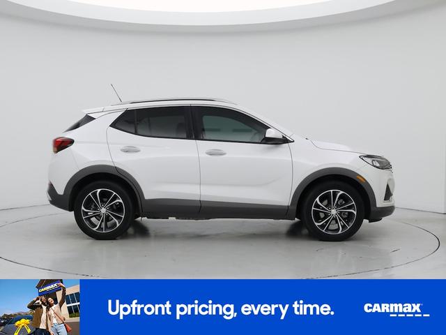 Photo of 2020 White Buick Encore GX
