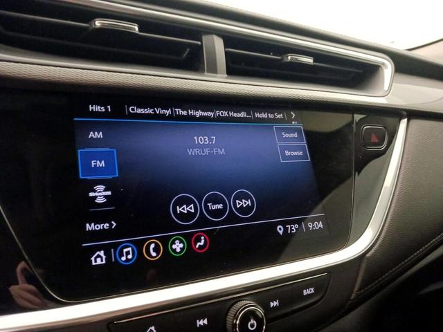 Photo of 2020 White Buick Encore GX