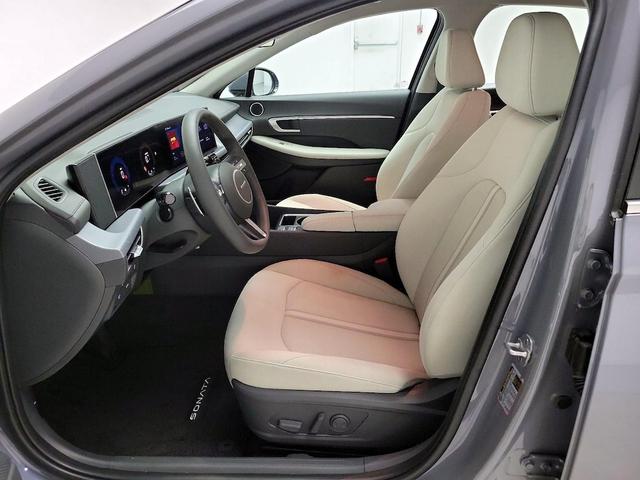 Photo of 2024 Gray Hyundai SONATA