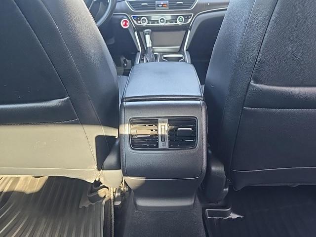 Photo of 2018 Platinum White Pearl Honda Accord