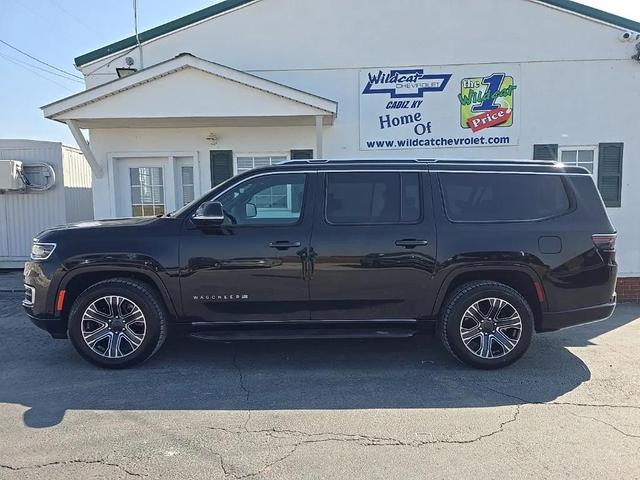 Photo of 2024 Diamond Black Crystal Pearlcoat Jeep Wagoneer L