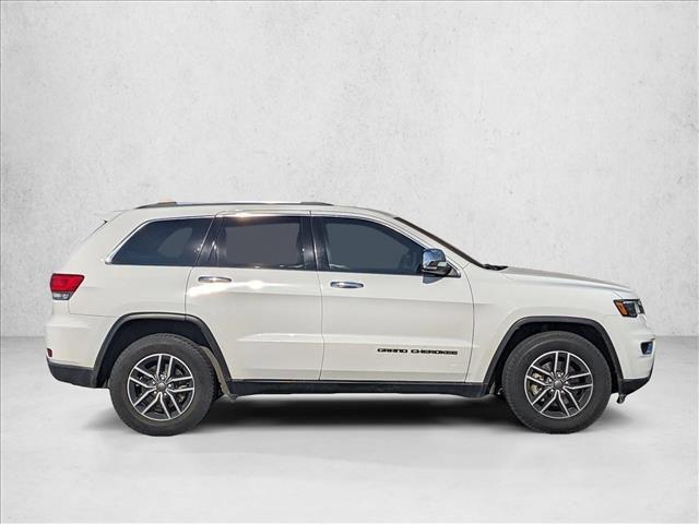 Photo of 2019 Bright White Clearcoat Jeep Grand Cherokee