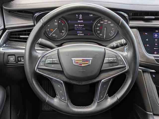 Photo of 2021 Garnet Metallic Cadillac XT5
