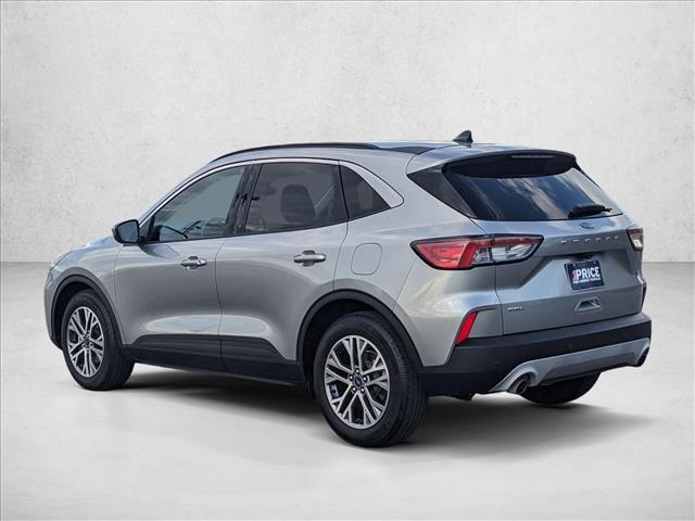 Photo of 2022 Iconic Silver Metallic Ford Escape