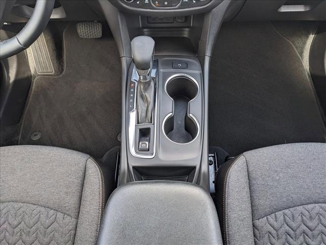Photo of 2024 Summit White Chevrolet Equinox
