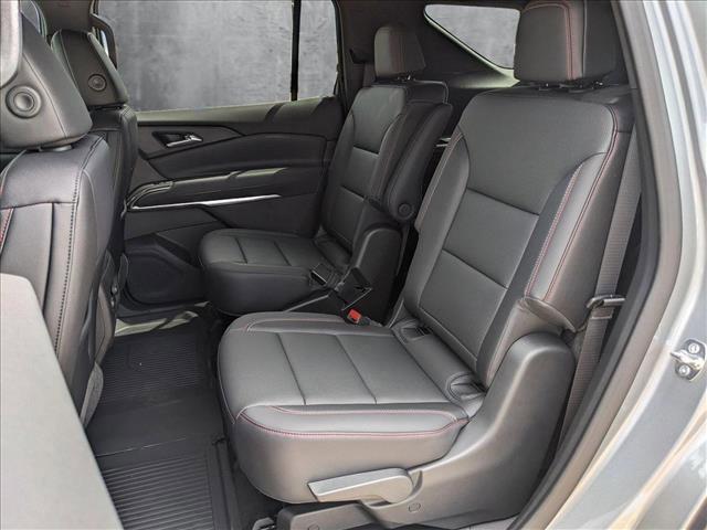Photo of 2025 Sterling Gray Metallic Chevrolet Traverse