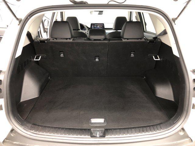 Photo of 2023 Clear White/Black Roof Kia Seltos
