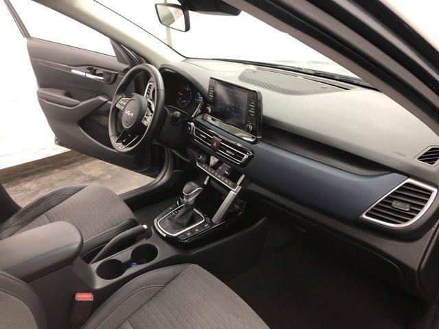 Photo of 2023 Gravity Gray Kia Seltos