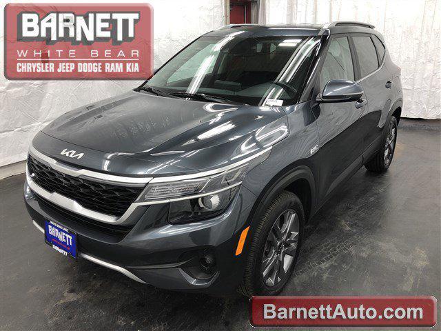 Photo of 2023 Gravity Gray Kia Seltos