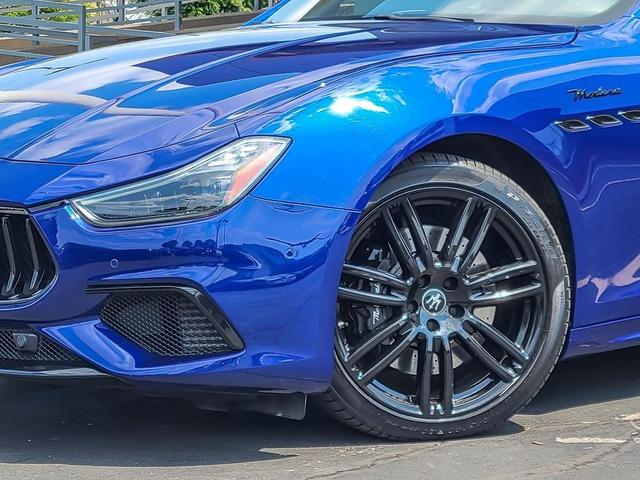 Photo of 2023 Blu Maserati Ghibli