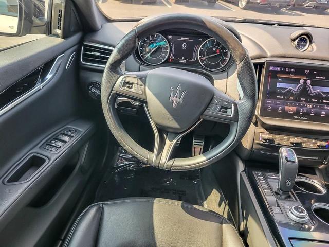 Photo of 2022 Gray Maserati Ghibli