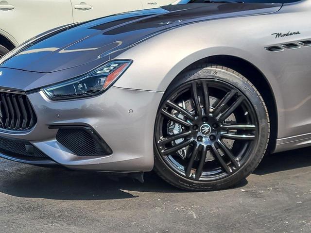 Photo of 2022 Gray Maserati Ghibli