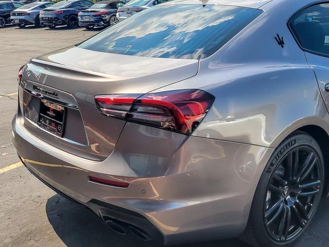 Photo of 2022 Gray Maserati Ghibli
